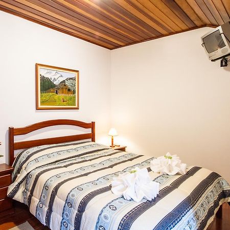 Pousada Serena Campos do Jordão エクステリア 写真